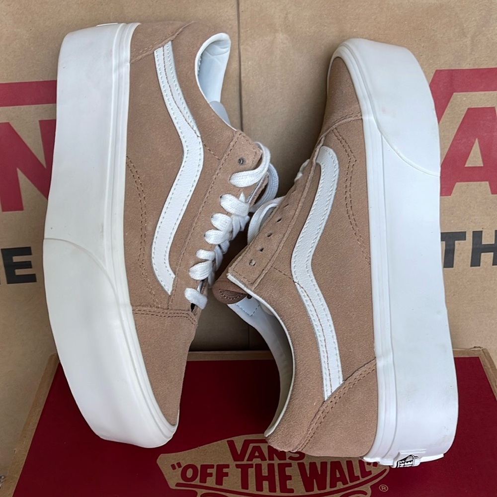 Vans Platform Sneakers Tan and White - Picture 4 of 16